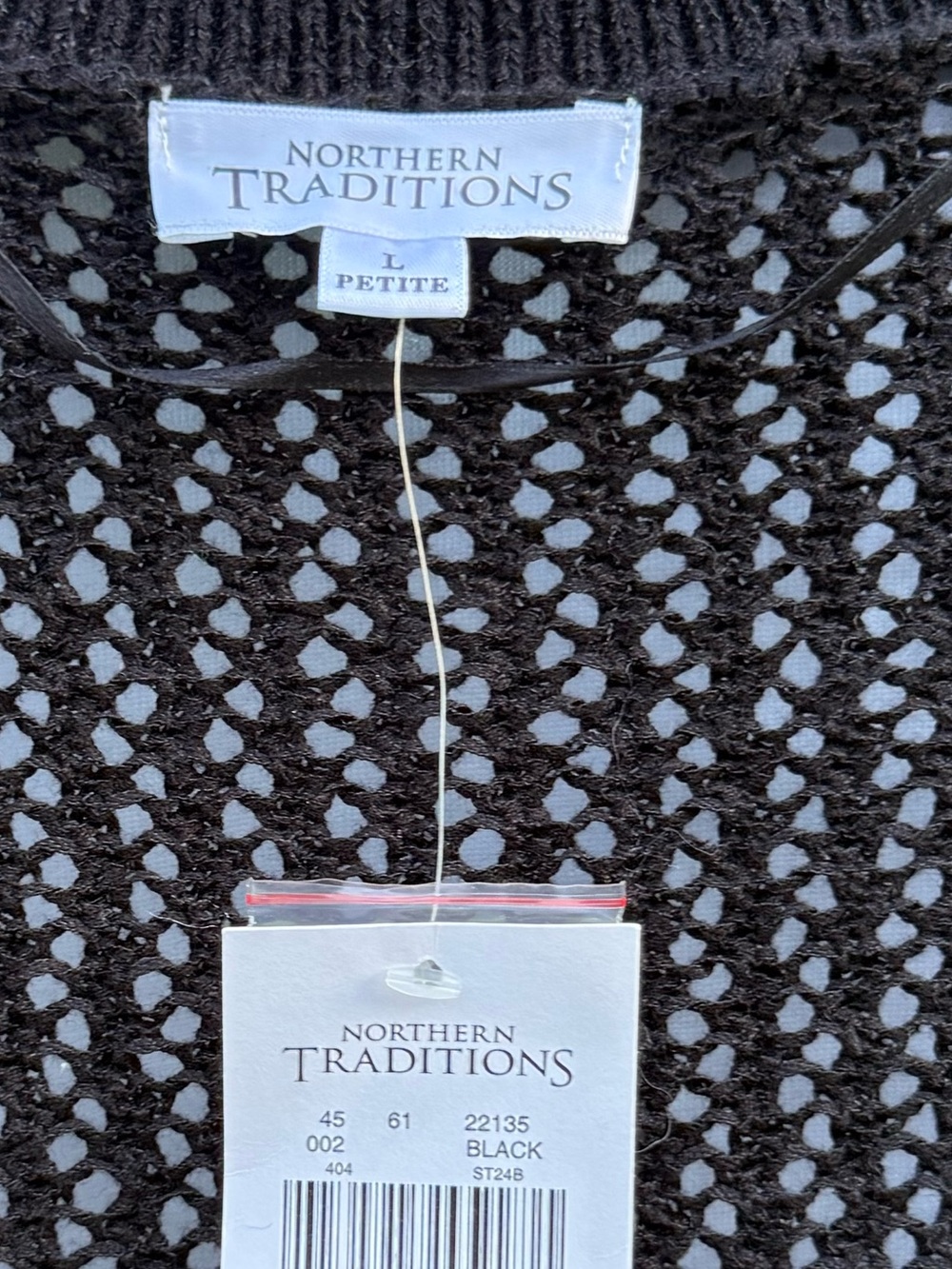 NWT COTTON shrug L. Petite NORTHERN REFLECTIONS curved flattering hem